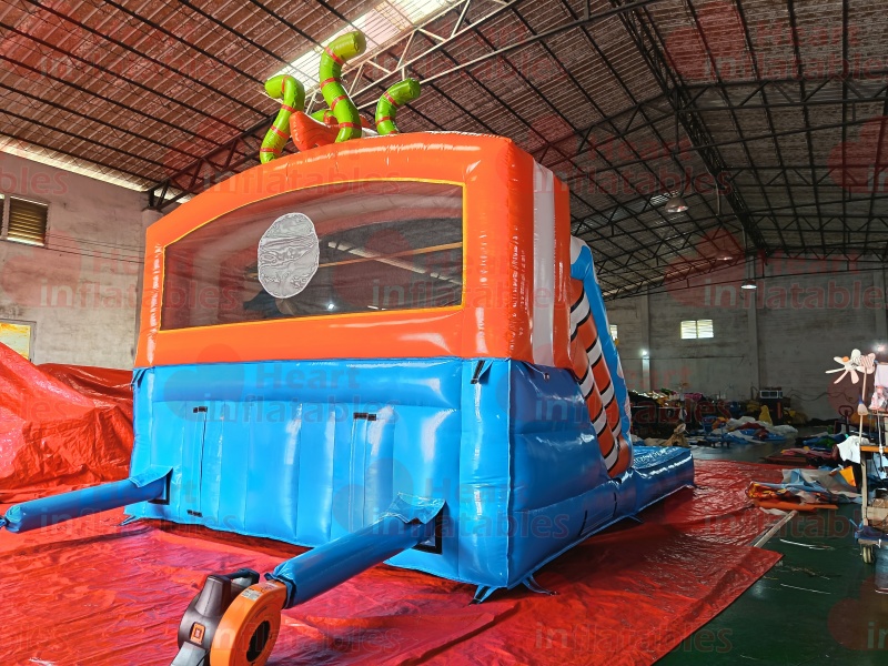 Inflatable Clownfish Water Slide with Pool4 Inflatable Clownfish Water Slide with Pool