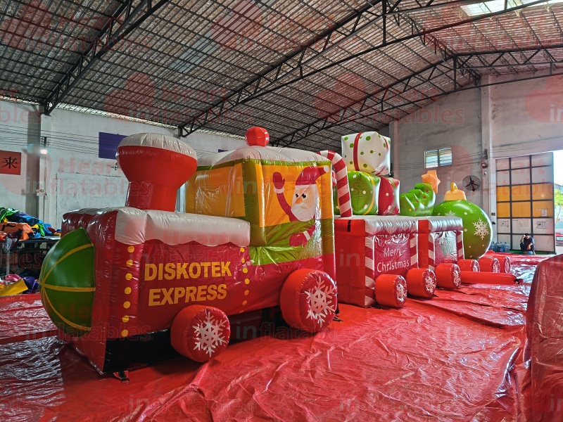 10m Long Inflatable Christmas Train Advertisement4 10m Long Inflatable Christmas Train Advertisement