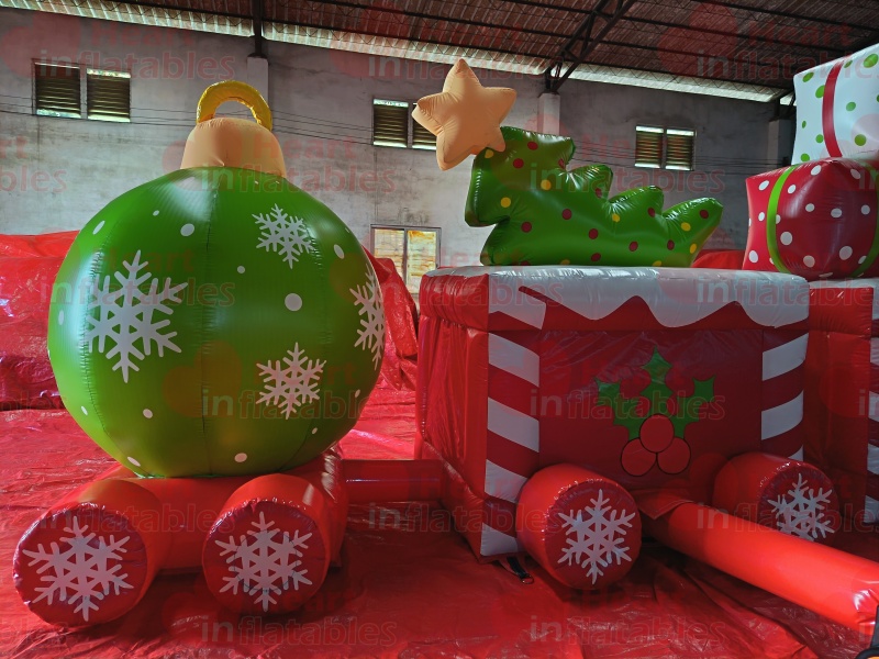 10m Long Inflatable Christmas Train Advertisement5 10m Long Inflatable Christmas Train Advertisement